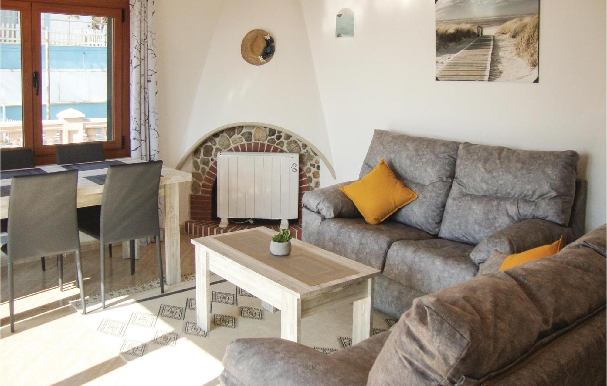 Stunning Home In Ses Covetes With Kitchen Zewnętrze zdjęcie